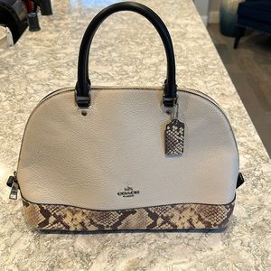 Coach Signature Purse